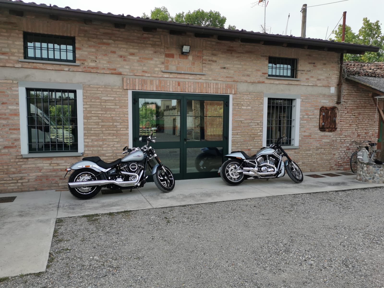 MOTORCYCLES GARAGE ASSISTENZA HARLEY DAVIDSON BRESCIA, CREMONA, MANTOVA, PARMA